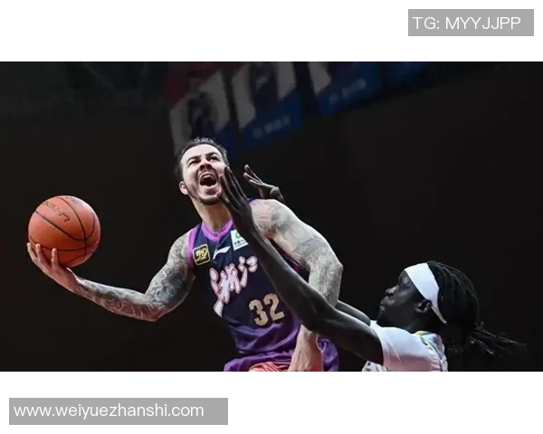 CBA广东队与新疆队昨晚激战比分揭晓精彩瞬间回顾